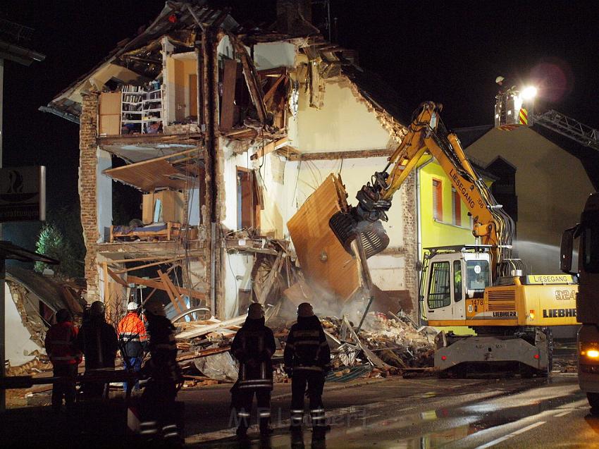 Hausexplosion Bruehl bei Koeln Pingsdorferstr P302.JPG